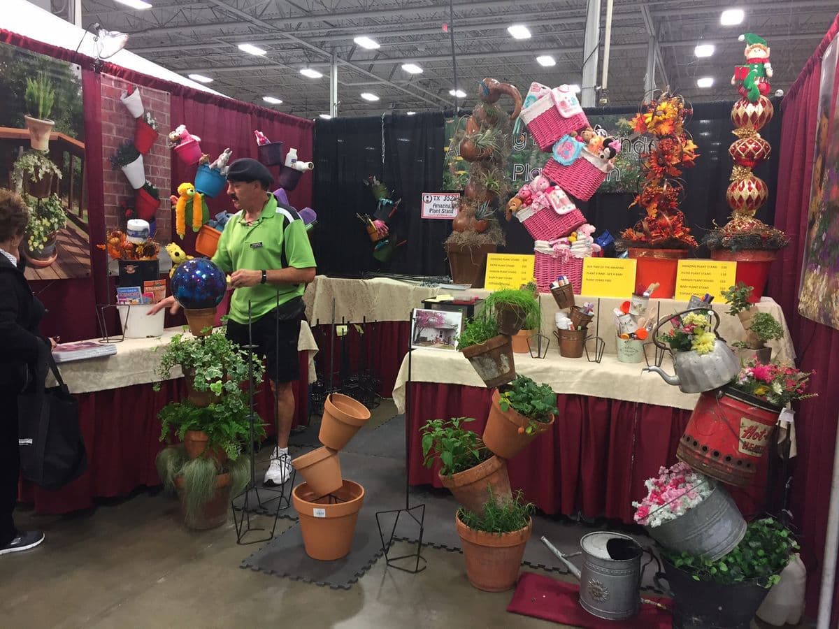 amazing plant stand
