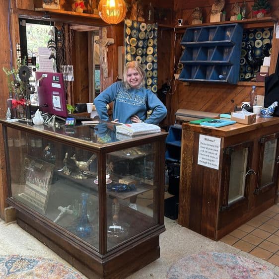 Farmhouse Antiques and Garden Center