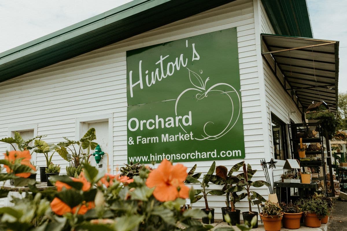 Hinton's Orchard Elizabethtown Market