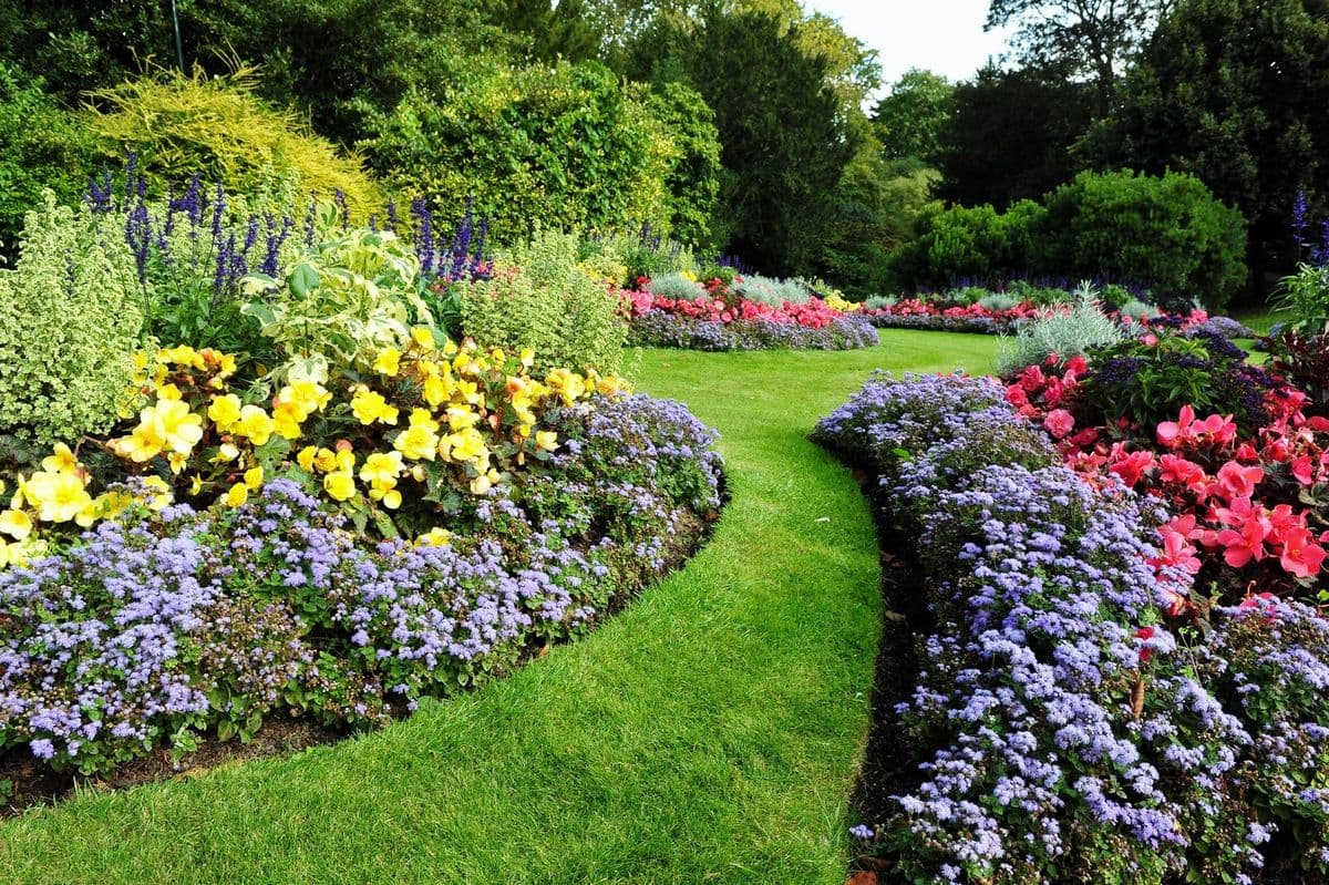Innovative Lawns, LLC