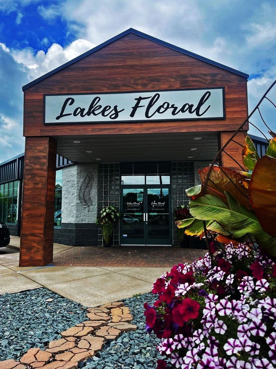 Lakes Floral, Gift & Garden