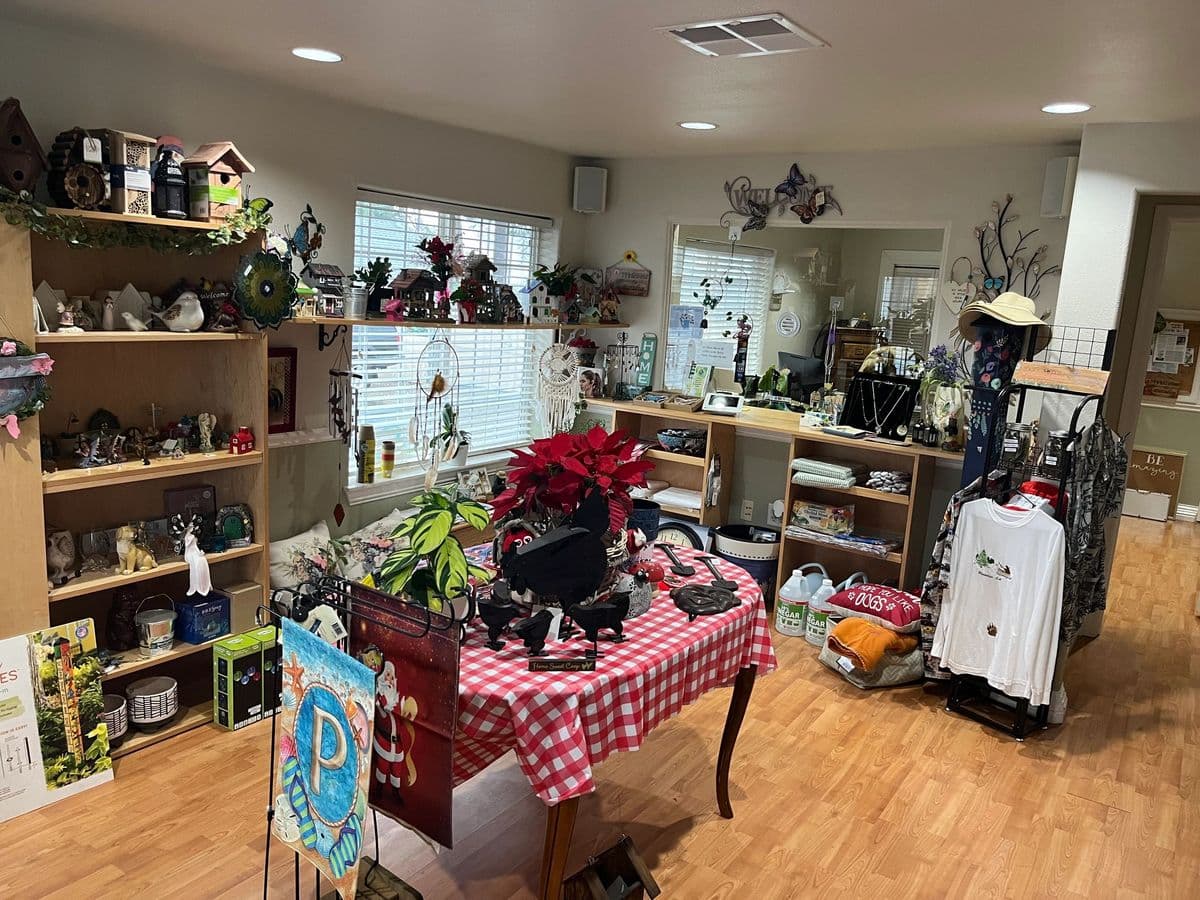 PARADISE GARDEN SUPPLY